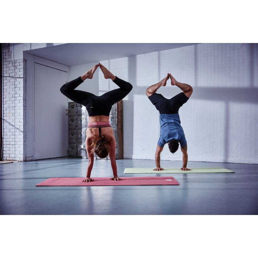 8MM Yoga Mat - Mystery Ruby